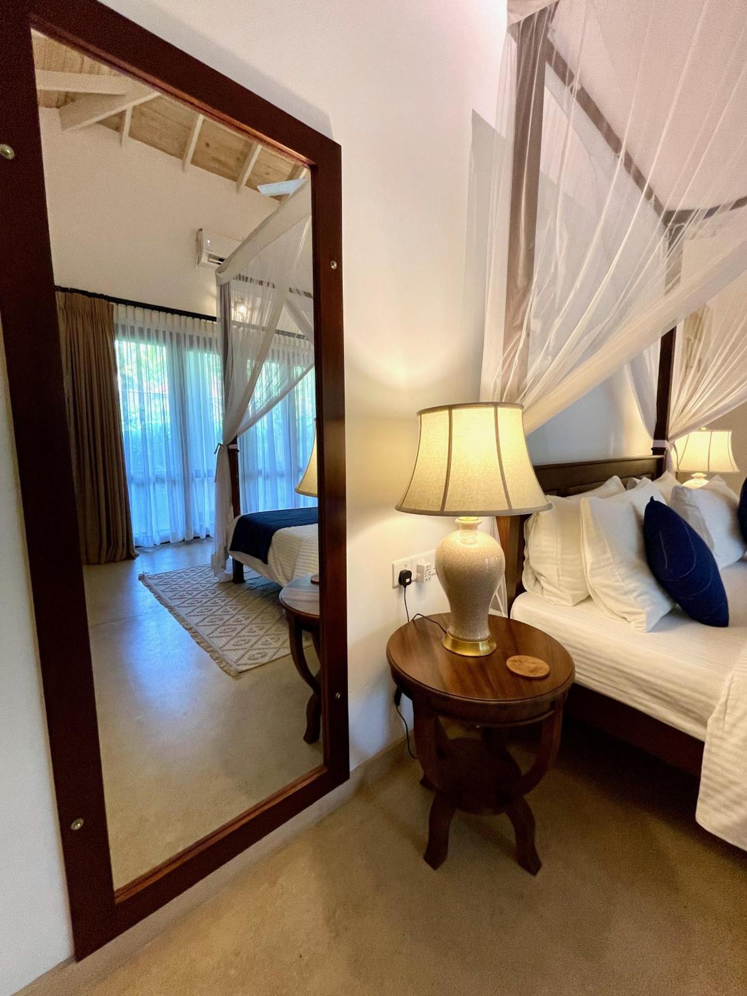 Claire Villa By Younger Villas & Resorts Ahangama Exterior foto