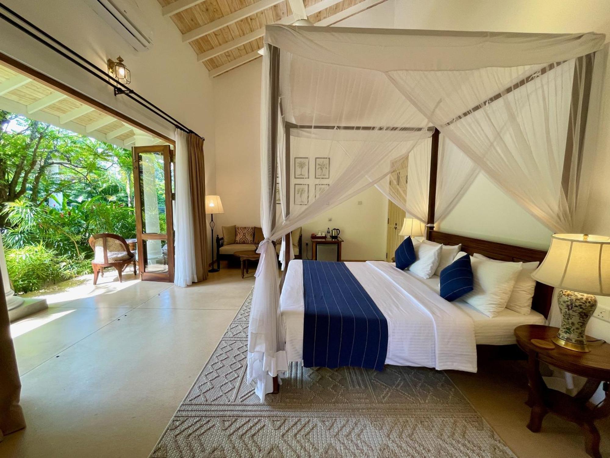 Claire Villa By Younger Villas & Resorts Ahangama Exterior foto